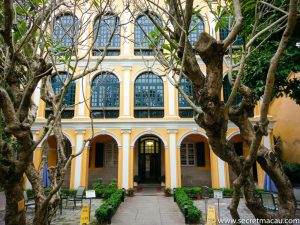 Sir Robert Ho Tung Library